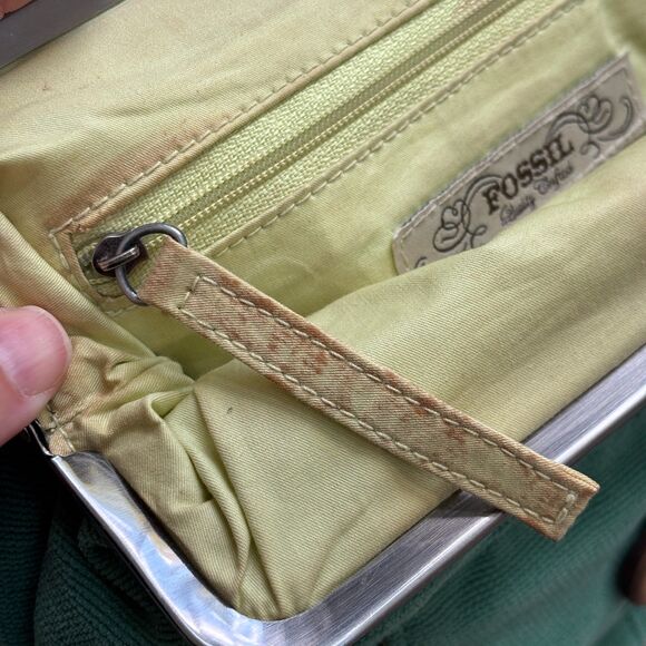 Fossil Fabric Top Clasp Purse Bag Green Pouch Wooden Handle VTG Boho Y2K - Picture 8 of 12